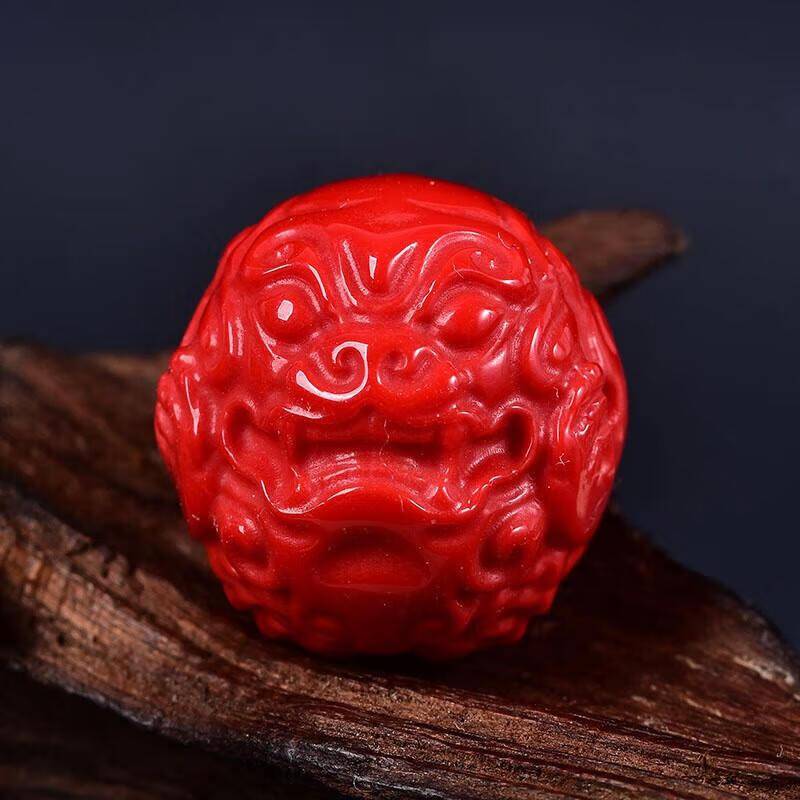 南红玛瑙手串：腕间流转的东方美学与能量密码