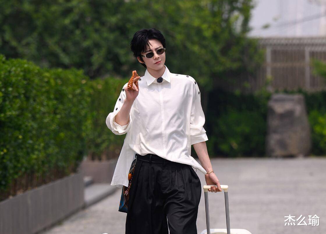 原创            孙红雷跳张艺兴《Sheep》上热搜，网友感慨爷青回，1人却尴尬至极