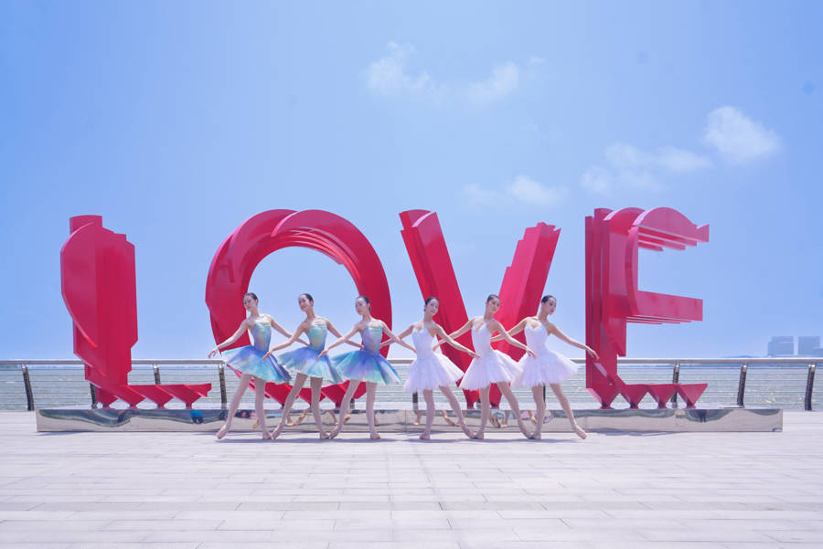 《一墙之隔》《长征组歌》等演出将相继在临港上演，用艺术扮靓“年轻的城”