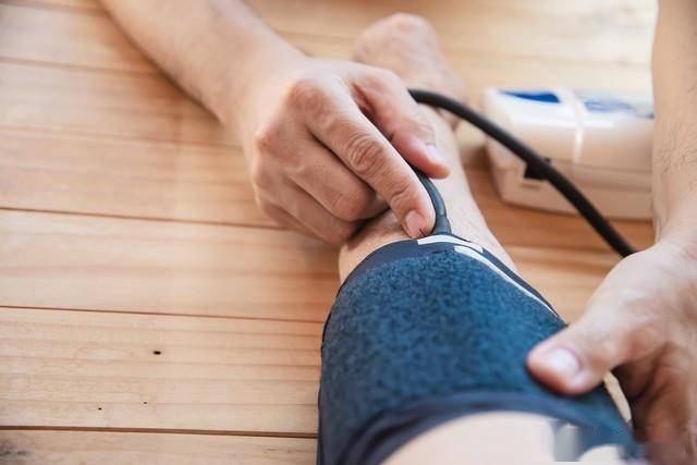 收缩压正常、舒张压偏高？7个精准用药方案：从用药到调控