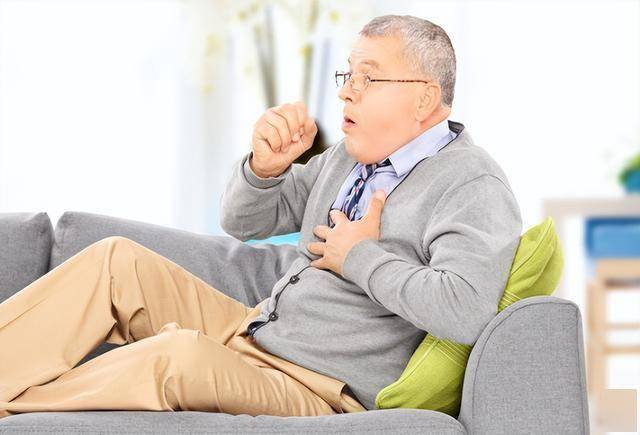 头部若出现4种异常，可能是肺癌的信号，是时候做一下检查了