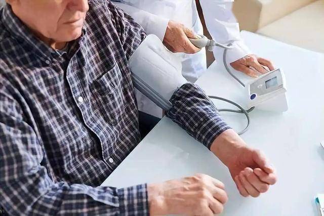 老年人脉压差别太小，越小越危险？警告：脉压值别低于这个范围！