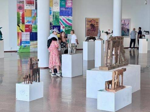 青岛市雕塑馆迎新展！“青蓝之梦•内蒙古艺术学院师生雕塑/水彩邀请展”来了