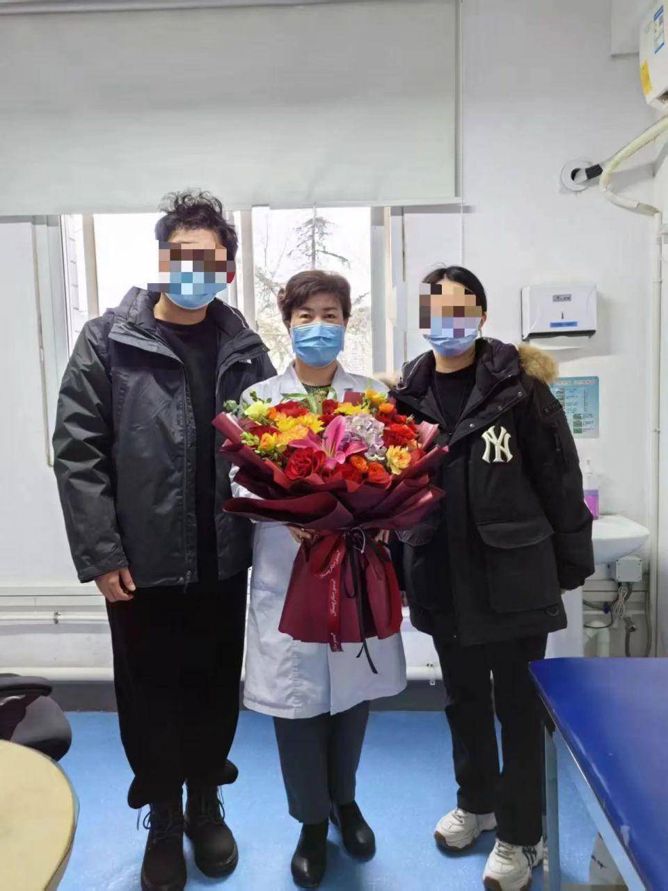 卫海燕：用“金钥匙”解开儿童生长“泌”语｜医路温暖