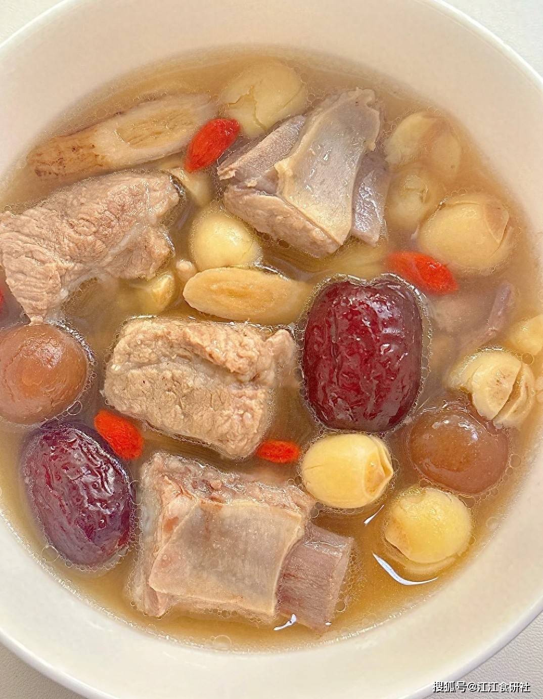 原创            立秋后，莲子是个宝！健脾祛湿又安神，睡眠差的人要多吃