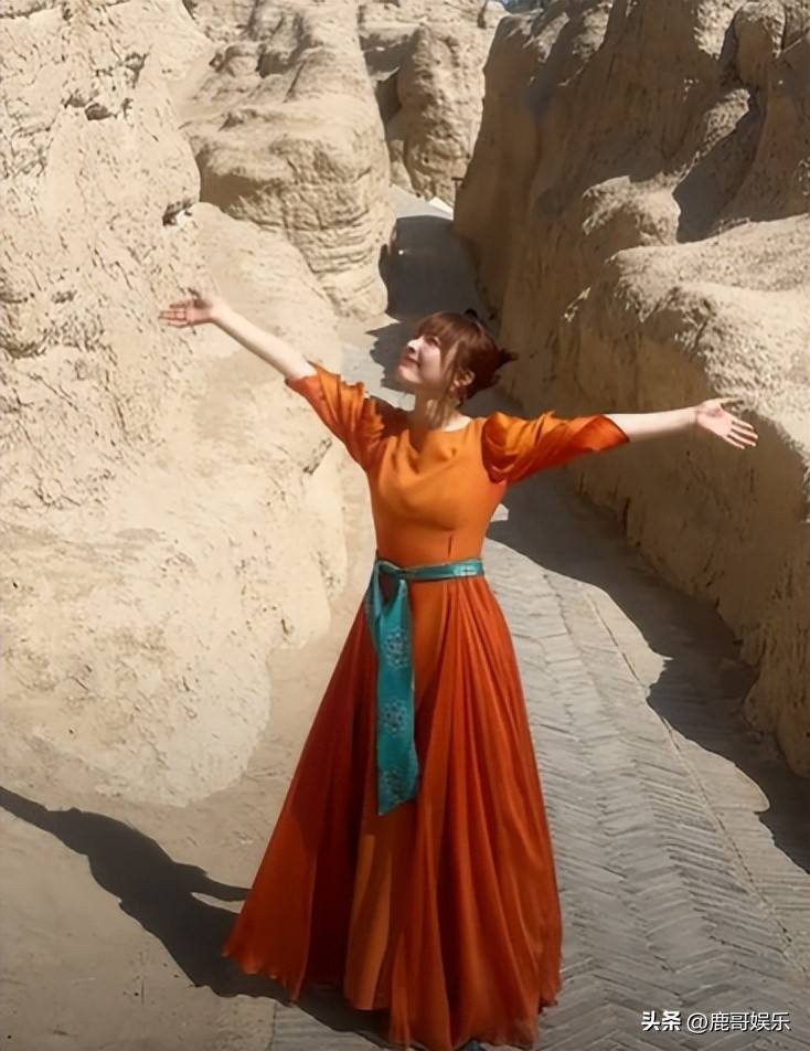 原创            落地的凤凰不如鸡？快本停播4年后，42岁吴昕给内娱上了一课