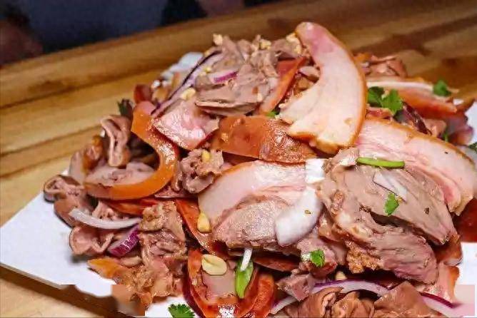 猪头肉再次成为关注对象！医生提醒：吃猪头肉，千万多留意这5点