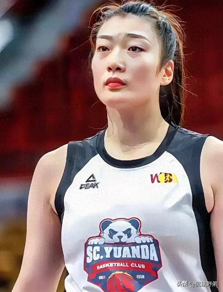 原创            四川女篮再遇强队，湖北女篮全员开花，关键时刻还得是三巨头出手