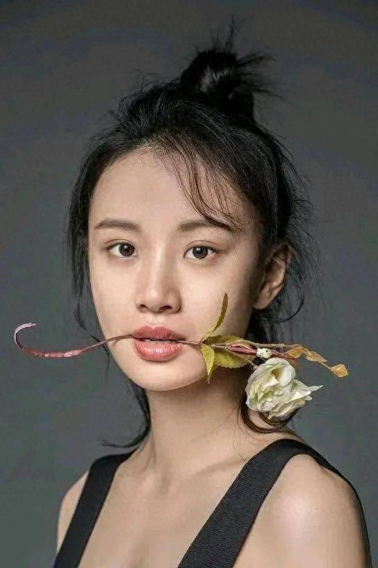 原创            她因耍大牌被封杀，翻红后又“挑衅”刘亦菲，原来张颂文说的没错