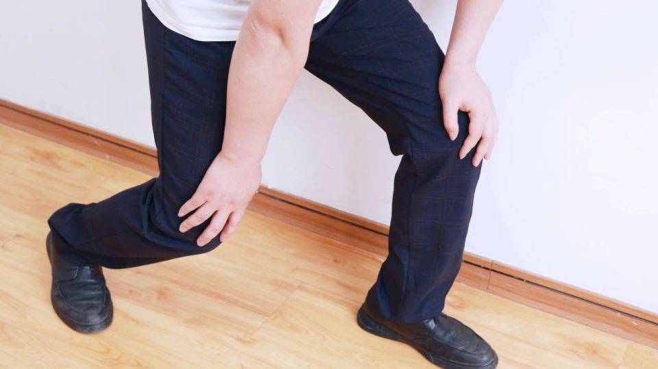 原创            男性老没老，关键看下身，5个衰老到来的预兆，可得及时自查