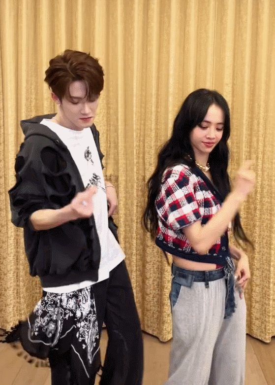 蔡依林与檀健次同框跳舞心情好！俊男美女耍酷好养眼