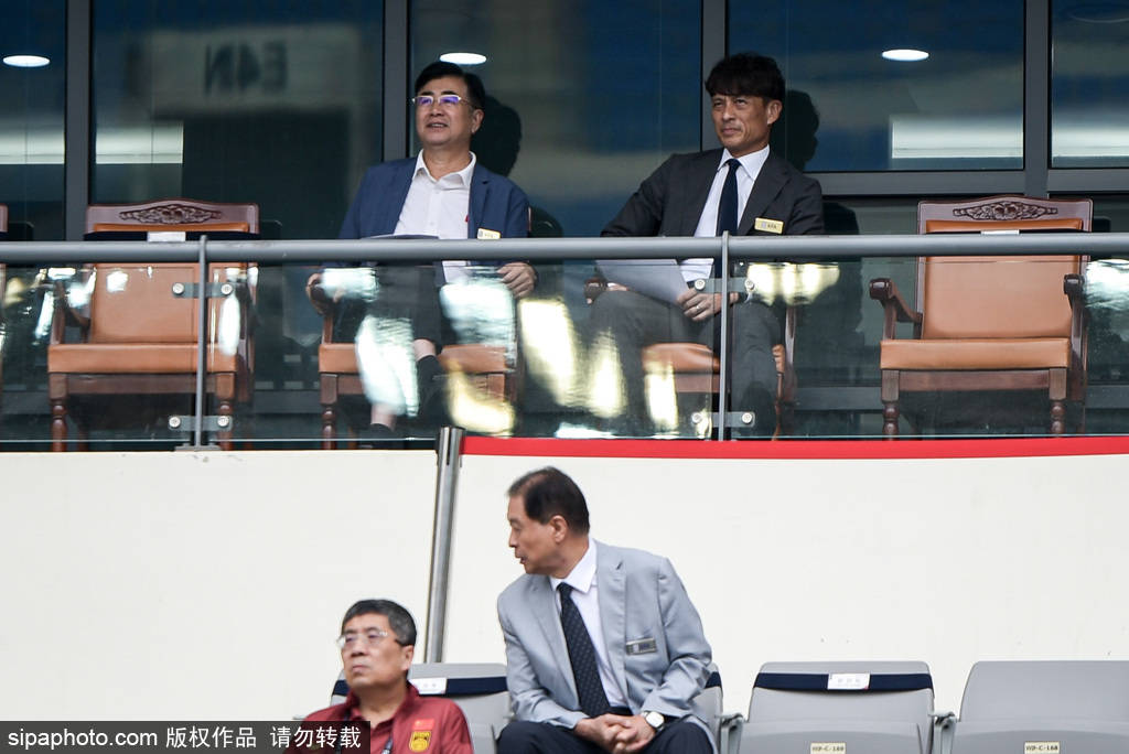 浙江vs申花首发解析：外援对决与战术博弈的前瞻