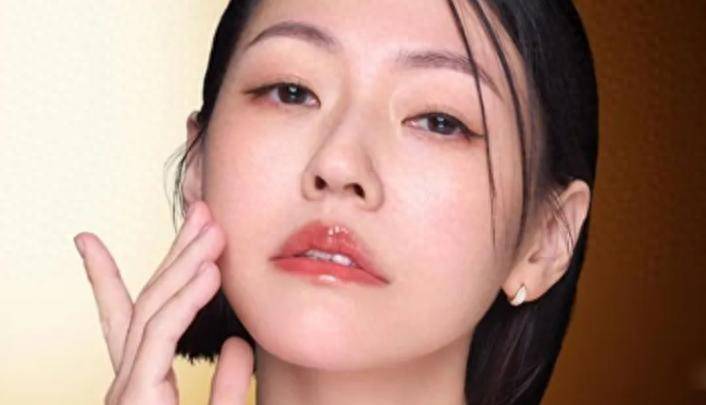 大S去世6个月，妹妹小S迟迟无法复工，家人委托代理律师再宣战