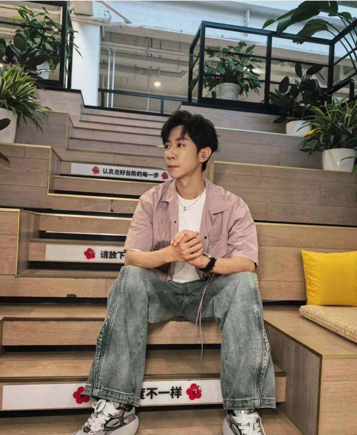 原创            好奇看张维伊评论区，竟气得人差点结节，啥内容这么离谱？