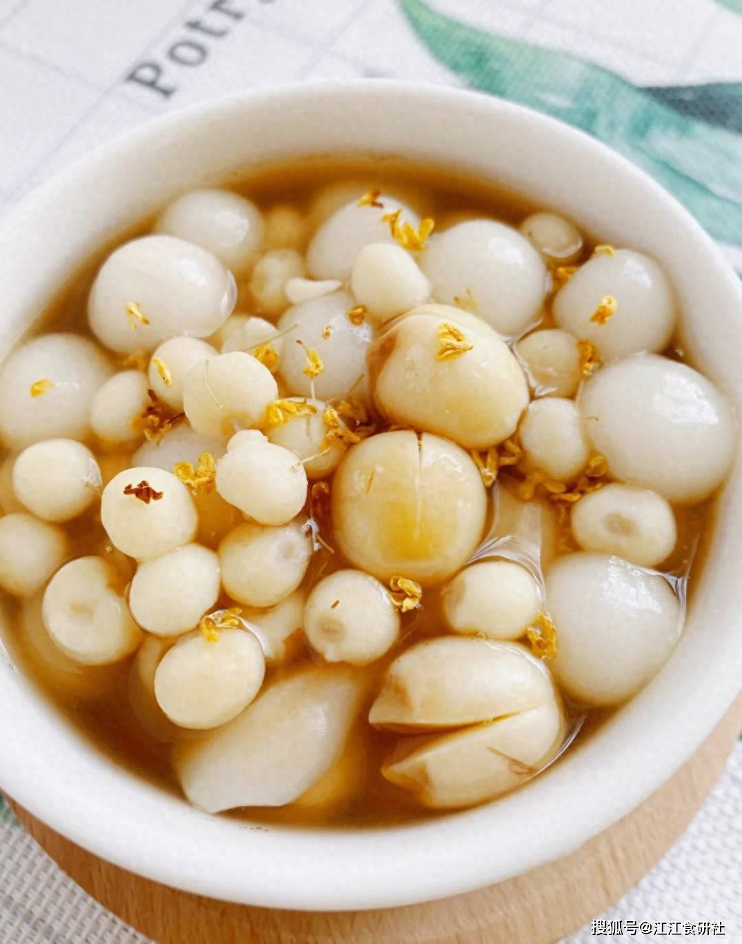 原创            秋天祛湿别瞎忙！这 “水中珍珠” 要多吃，健脾益肾，远离大肚腩！