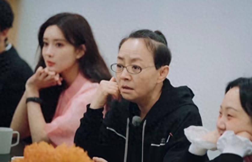 原创            桃花坞第三次录制开启，观众：该走的没走，不该走的却走了