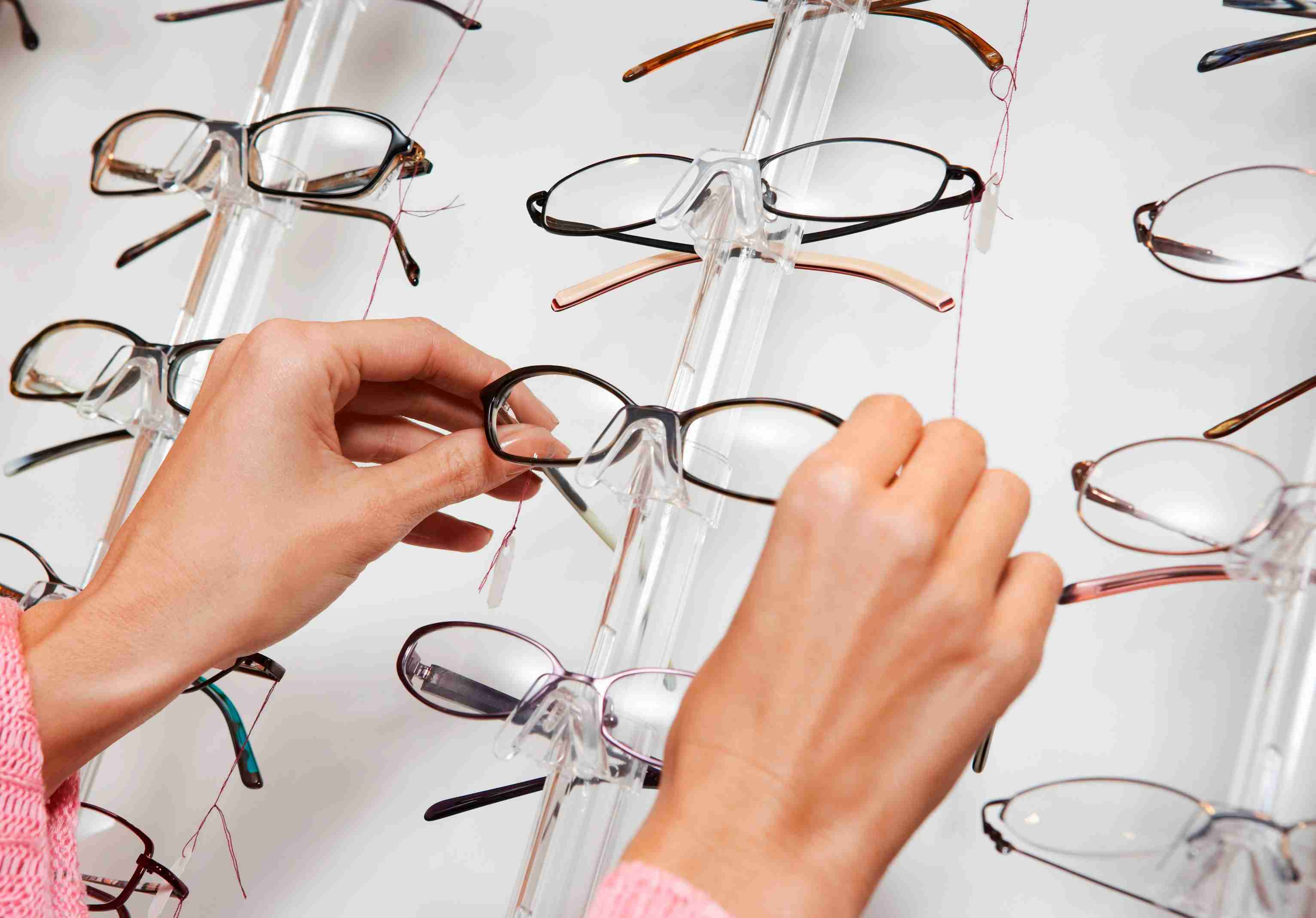 参加2026年春季征兵要什么时候做近视手术？