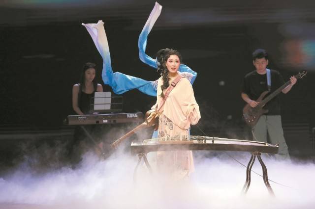 吉他弹唱《西厢记·琴心》大胆出新