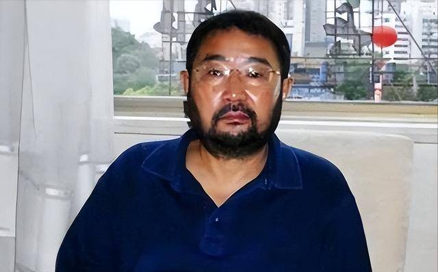 原创            与潘虹离婚，转身爱上小21岁王小丫的米家山，他如今怎么样了？