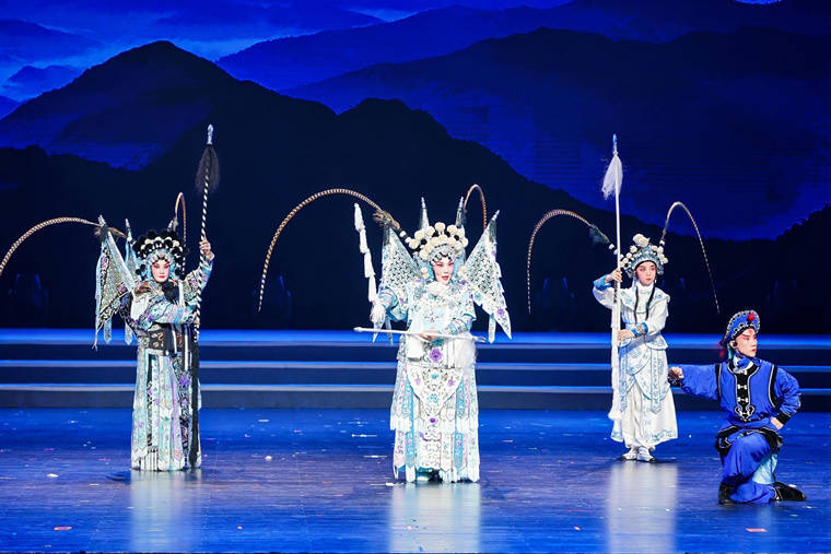 北京代表队参加全国残疾人艺术汇演载誉归来