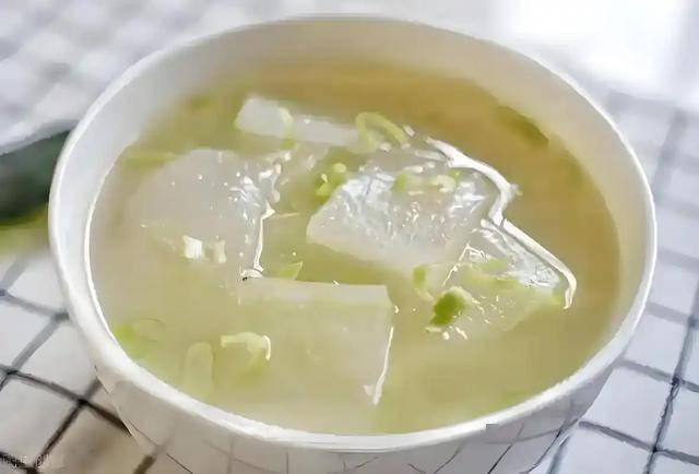 医生提醒：高尿酸患者若每天吃冬瓜，用不了多久，或会有5个改善