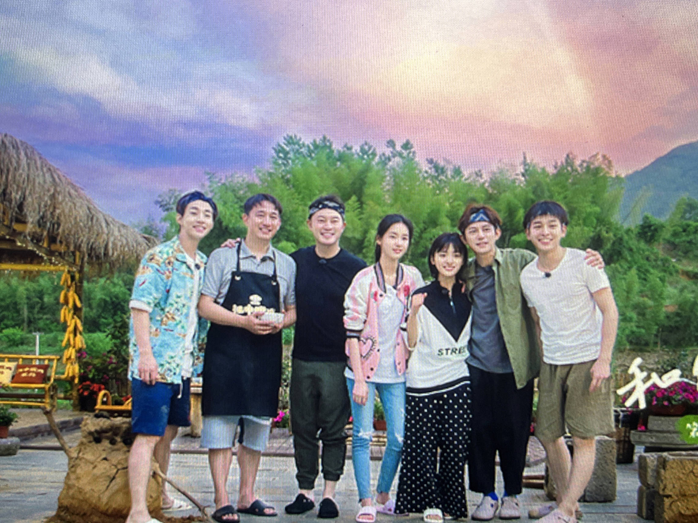 《向往的生活 8》路透来袭：全员回归，三兄妹重聚，宠物犬回归，回忆拉满