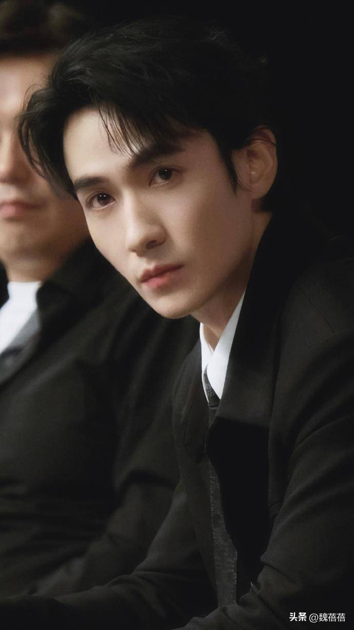 原创            演员过多参加综艺节目，是对自身的消耗