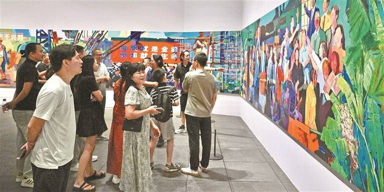 128米油画长卷呈现45载改革开放历程