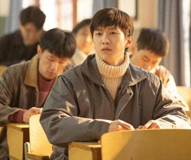 原创            范丞丞何时能收手，“综艺咖”空有长相演技一般，却还要进组拍戏