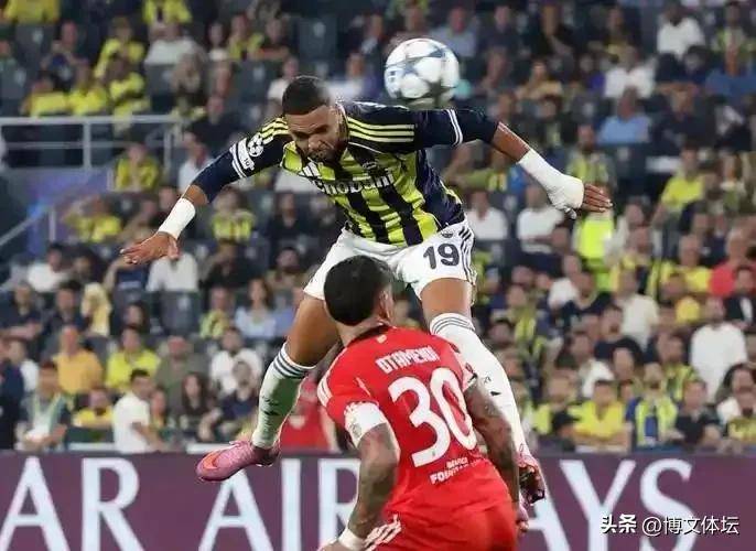 原创            欧冠附加赛：不按常理出牌，费内巴切剑走偏锋鹰击本菲卡