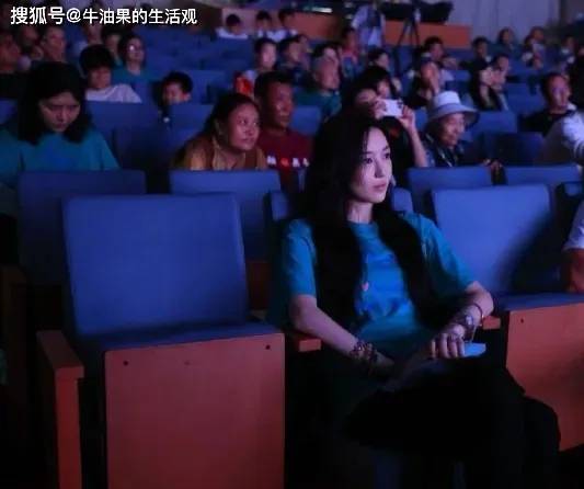 原创            王菲女儿李嫣近照曝光，兔唇完全消失美若天仙，颜值不输女明星