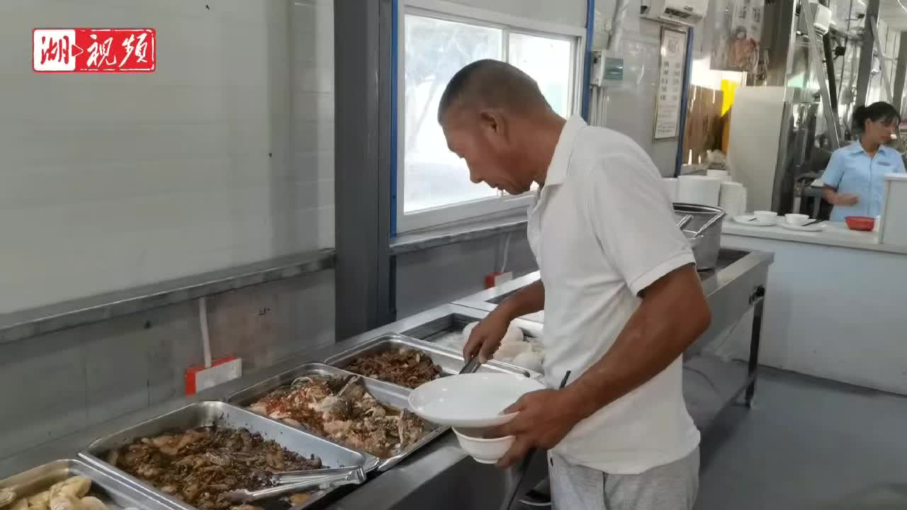 每天300多份免费自助餐！来湖北这个服务区解锁“隐藏彩蛋”