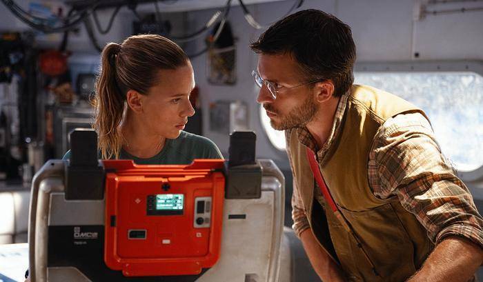 《侏罗纪世界：重生》全球票房破8亿 后劲十足