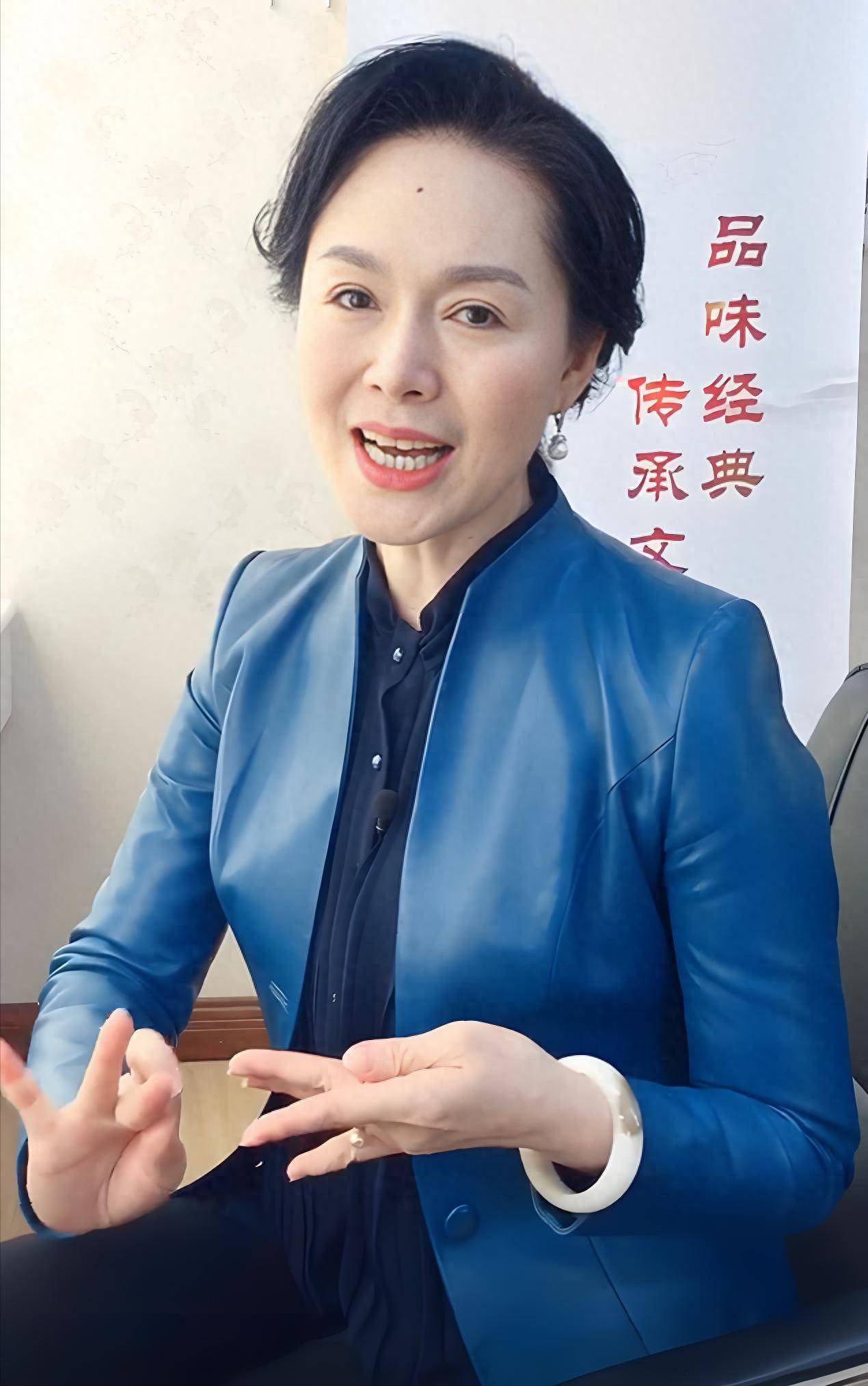 原创            评剧名家冯玉萍：新婚夜栖身“水帘洞”，丈夫助我三夺“梅花奖”