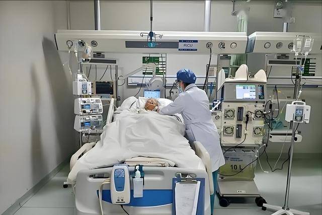 太多的人因脑出血倒下！医生苦劝：罪魁祸首发现了，这5物要少吃