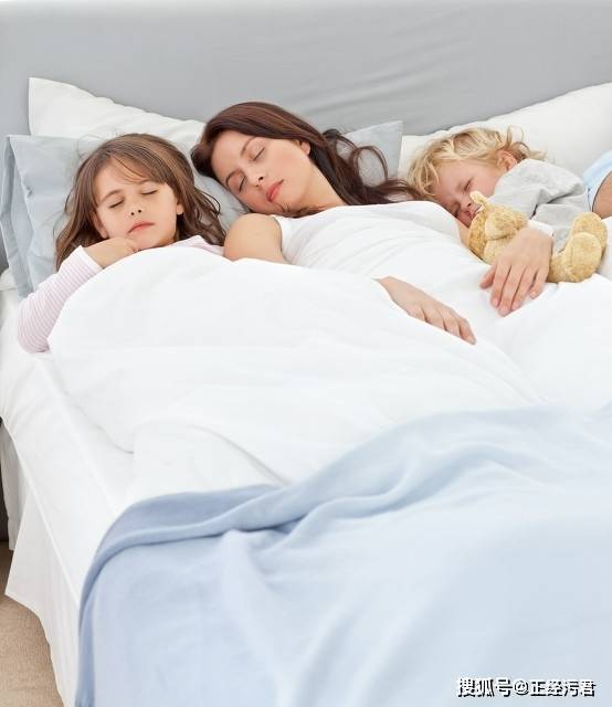 原创            当心理咨询师的妈妈抑郁6年，在至亲的深渊前碎成了玻璃渣