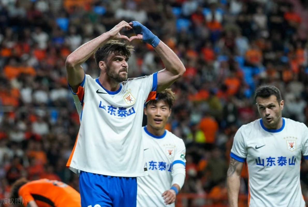 原创            泰山队复仇国安无望了，遭遇两大致命坏消息，攻防两端均受影响