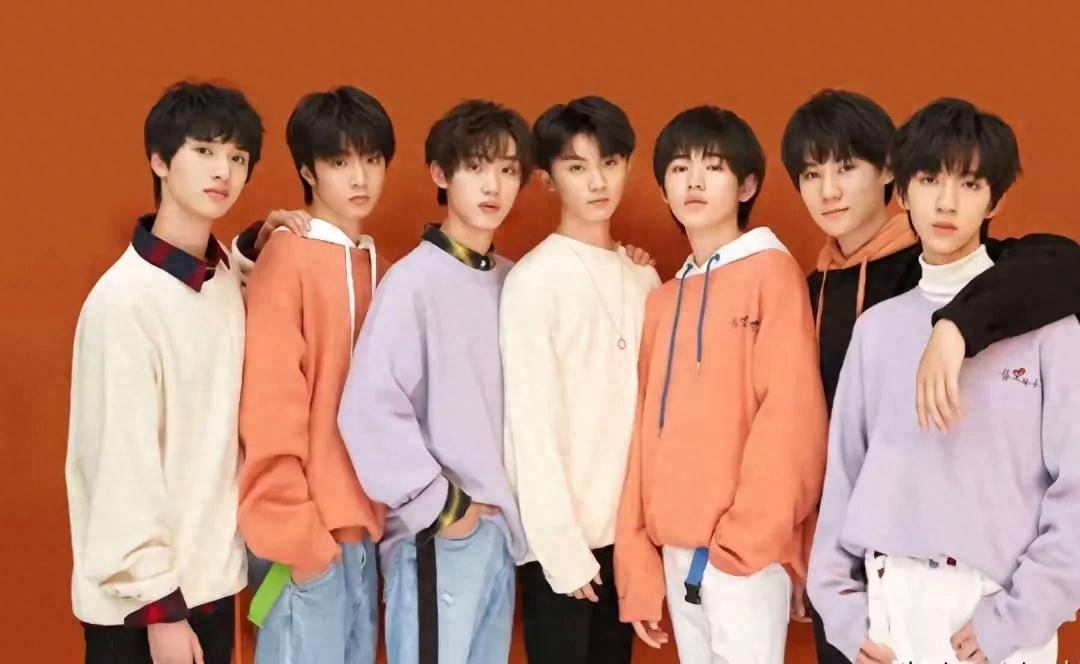 原创            时代少年团：星光璀璨下的成长轨迹与领航者的探索