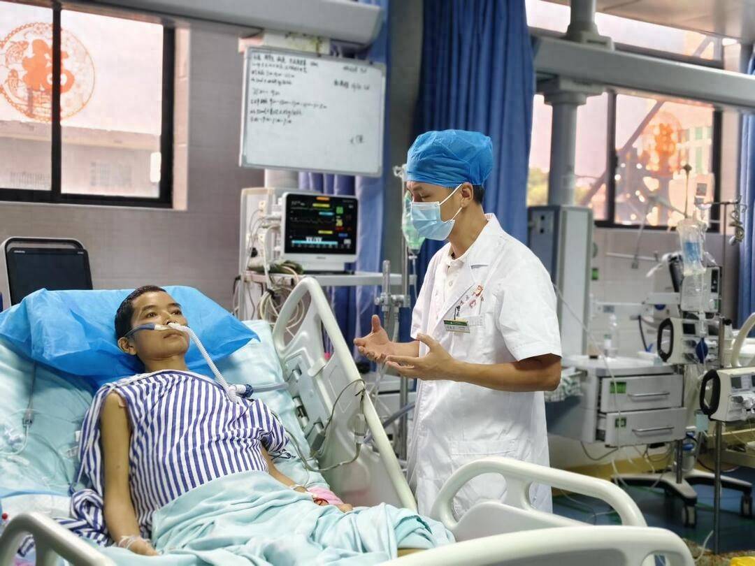 最美医师︱道县中医医院刘友主：做生命的守护者，重症的领航人