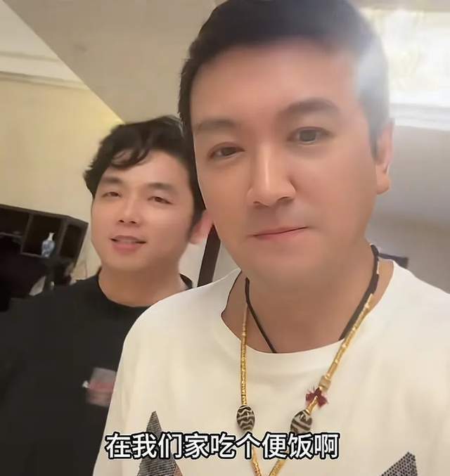 原创            杨子新欢怒怼网友！上位接手黄圣依创立品牌，被嘲不如前任破防了