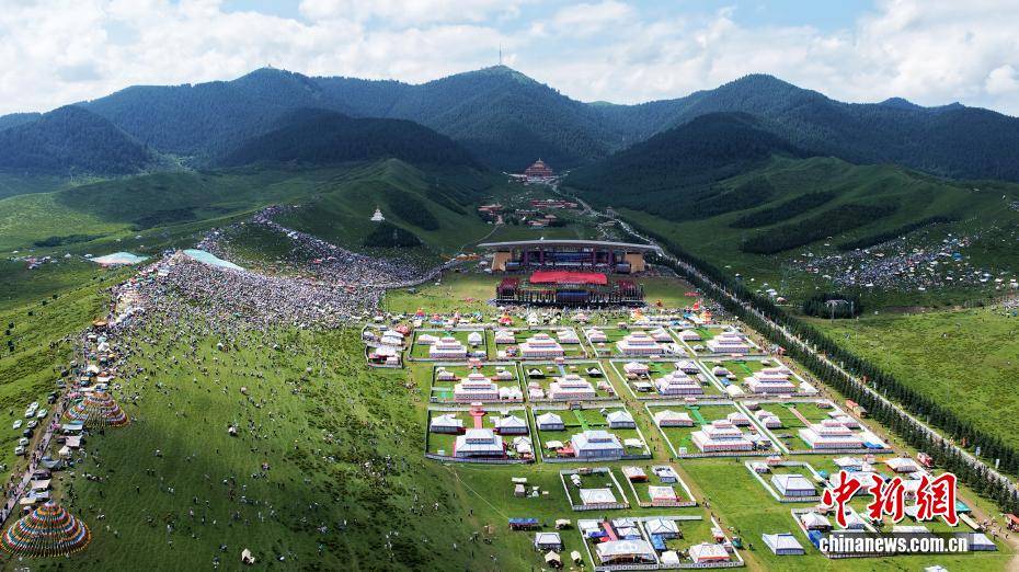 第二十三届九色甘南香巴拉旅游艺术节开幕