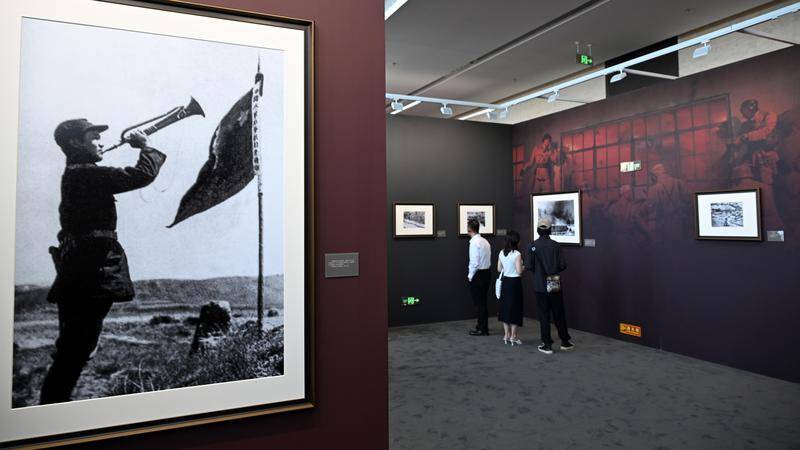 “国社之镜·世纪光影之人民必胜”艺术展开展