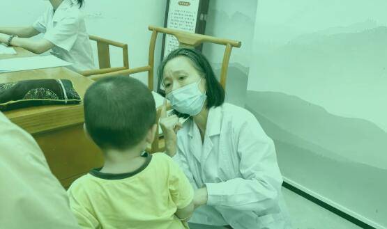 许双虹中医：会煮苹果水，滴滴都珍贵！立秋后学会3种煮法，清内热、养脾胃、补津液