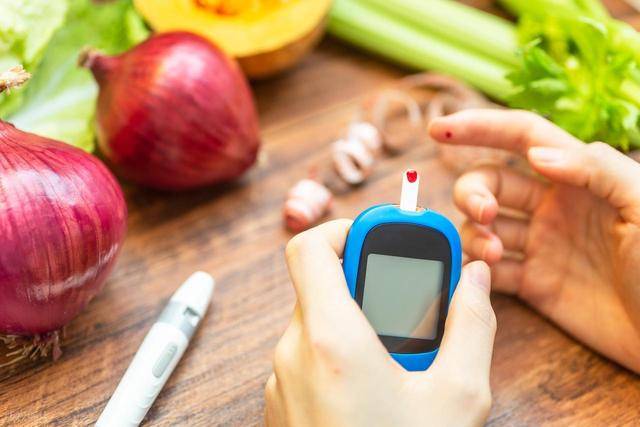 处暑后｜名中医提醒糖尿病友：气温渐凉，稳血糖养生牢记这4点！