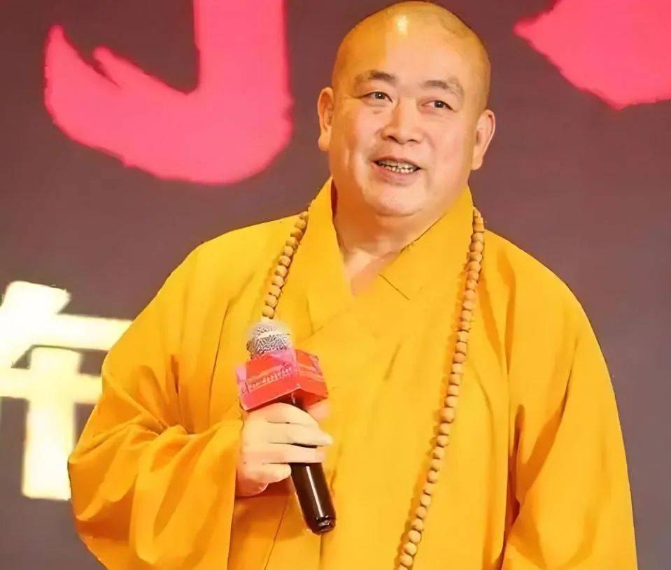 释永信丑闻升级！牵连又一位央视女主持人，紧急发声坦白双方关系