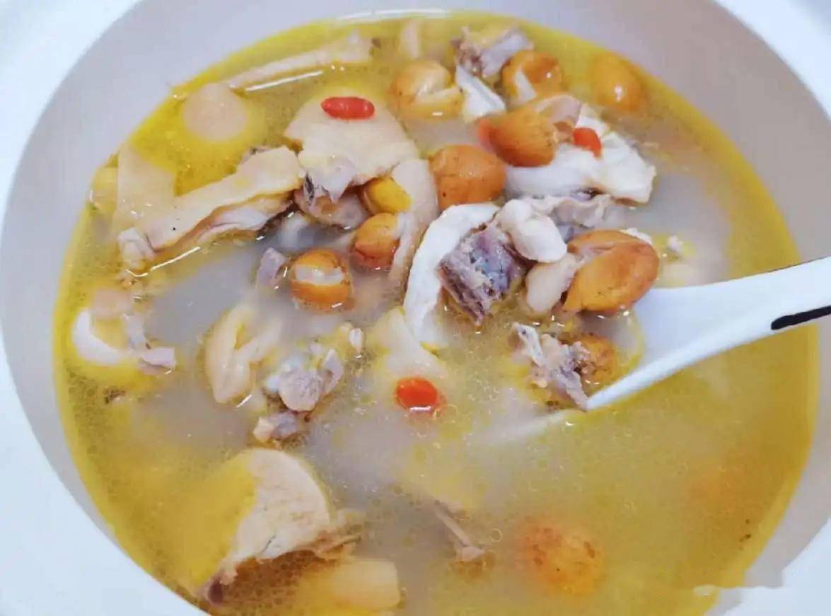 原创            顺应节气养肺靠“三白两黄”！5道菜常喝，肺部舒坦身体壮