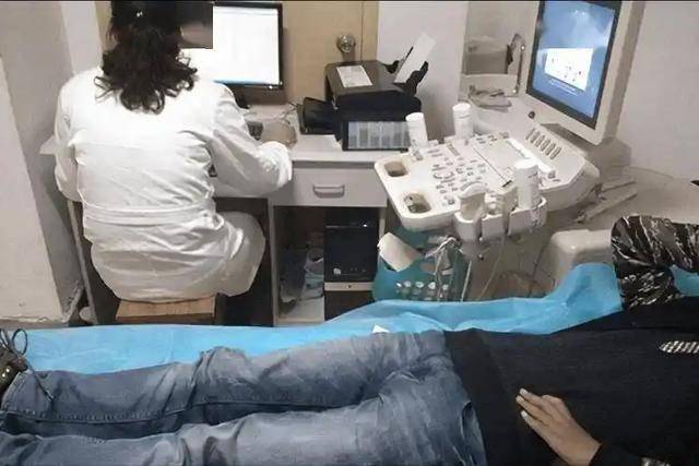 这3种野菜正悄悄摧毁你的肝脏！医生警告：不论老少，都少吃点