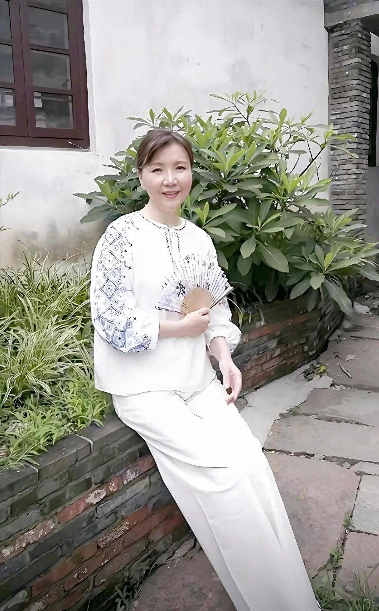 原创            “沪剧女皇”茅善玉：嫁富商育有一个女儿，她3次结婚是真的吗？