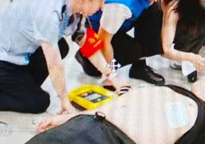 北京地铁6号线青年路站，生命救援全记录