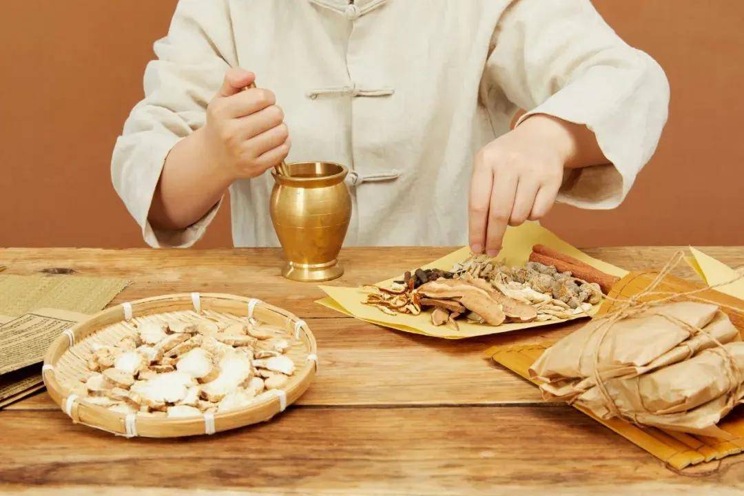 打通颈椎、胸椎和腰椎，这个方子相当精妙！